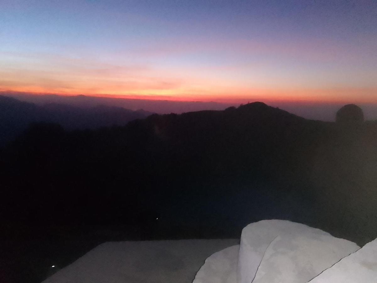 Shila Guest House Kelimutu Buitenkant foto