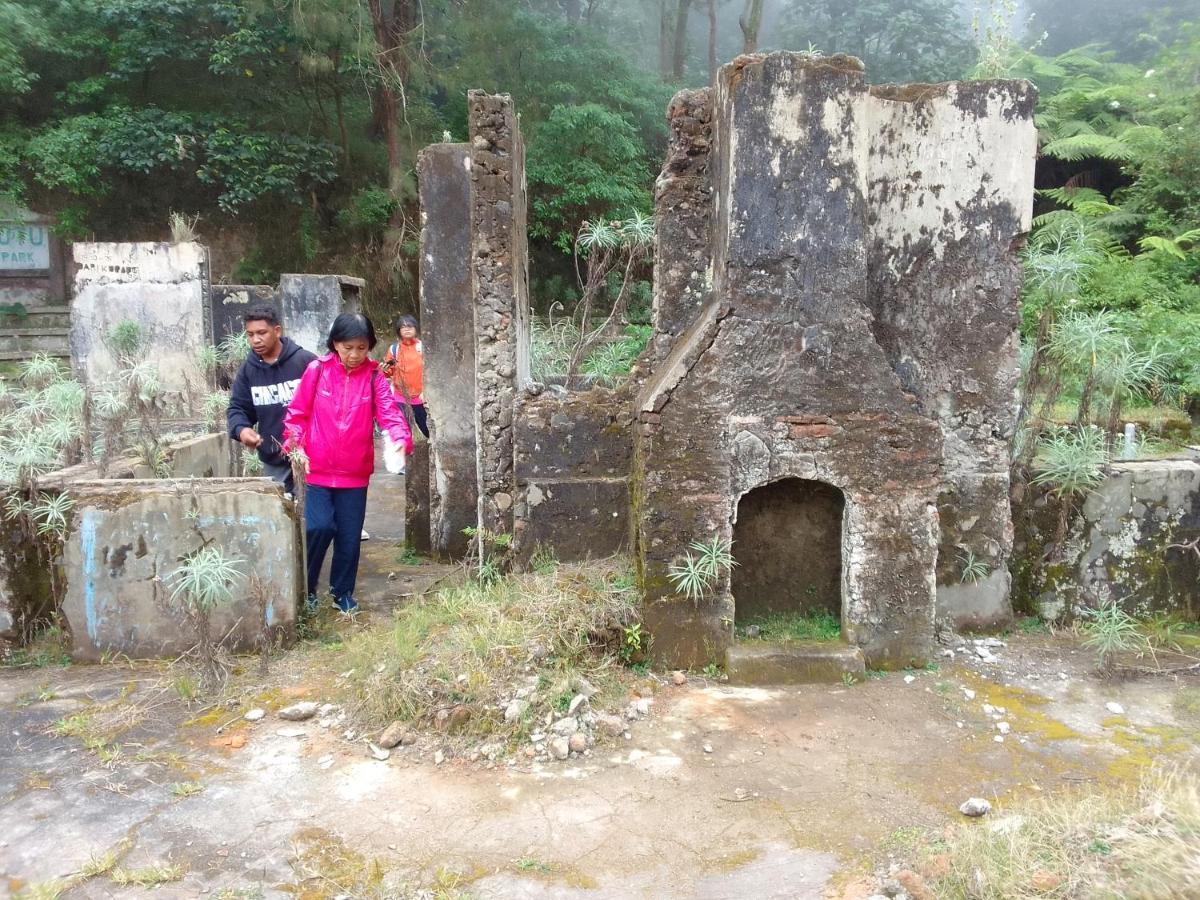 Shila Guest House Kelimutu Buitenkant foto